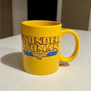 2013 DC Comics Wonder Woman Yellow Mug
